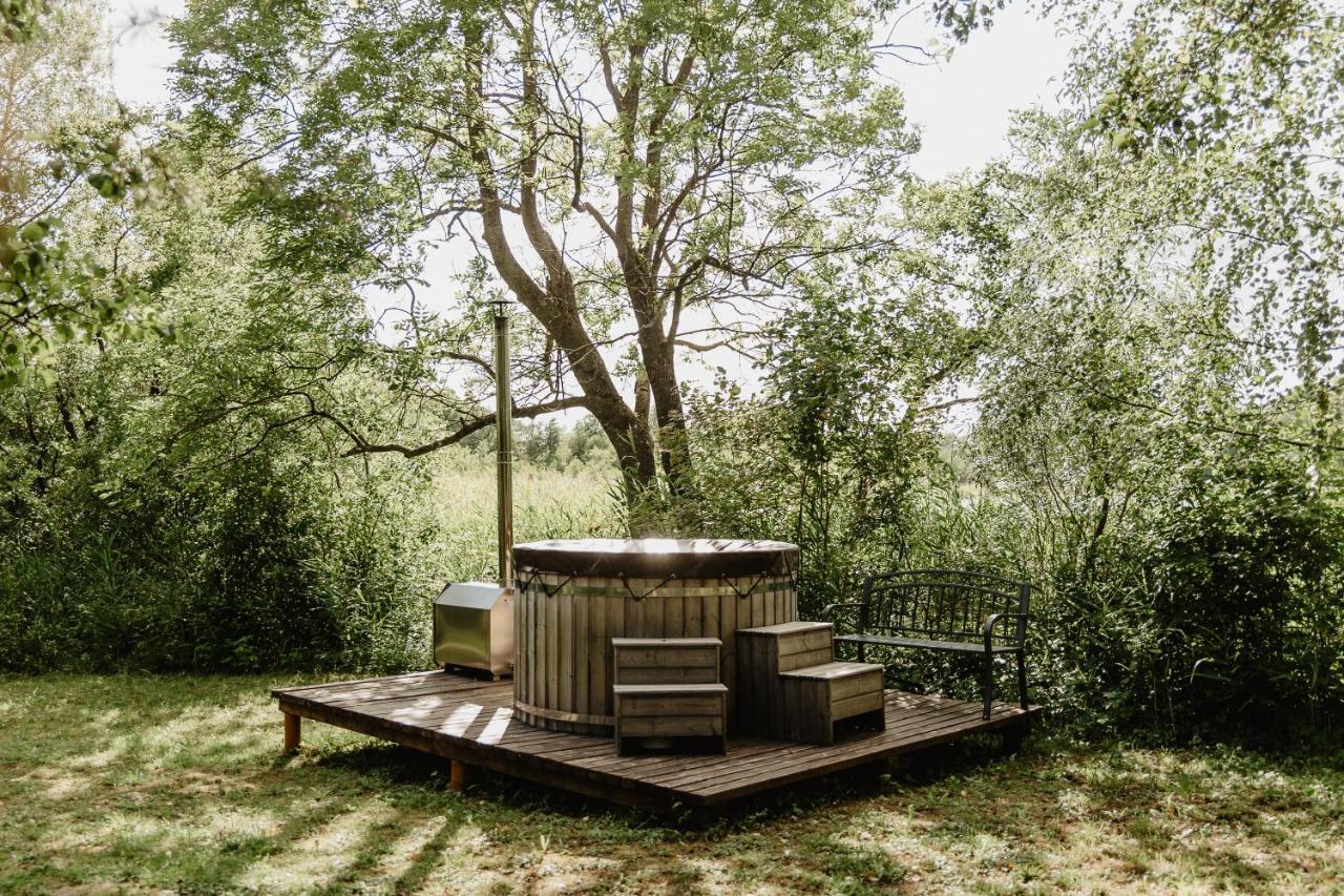 Berzu Namelis - Birch Cabin Kutsyuny Esterno foto